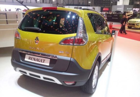 Renault Scenic XMOD, pachet de design sportiv